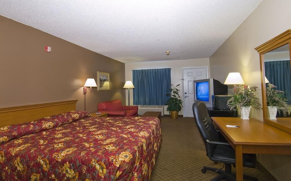 Rodeway Inn Alexandria Exterior photo