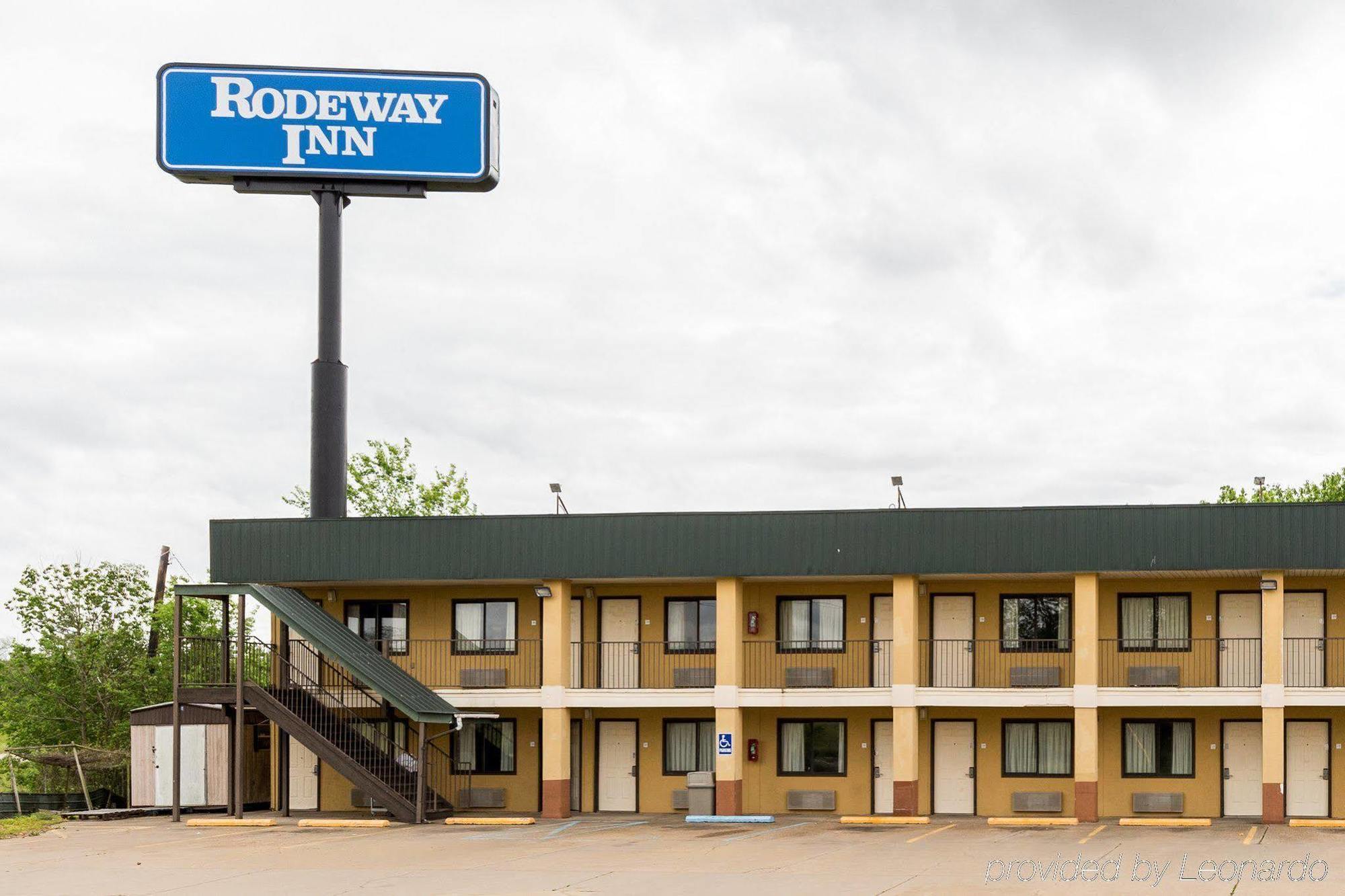Rodeway Inn Alexandria Exterior photo